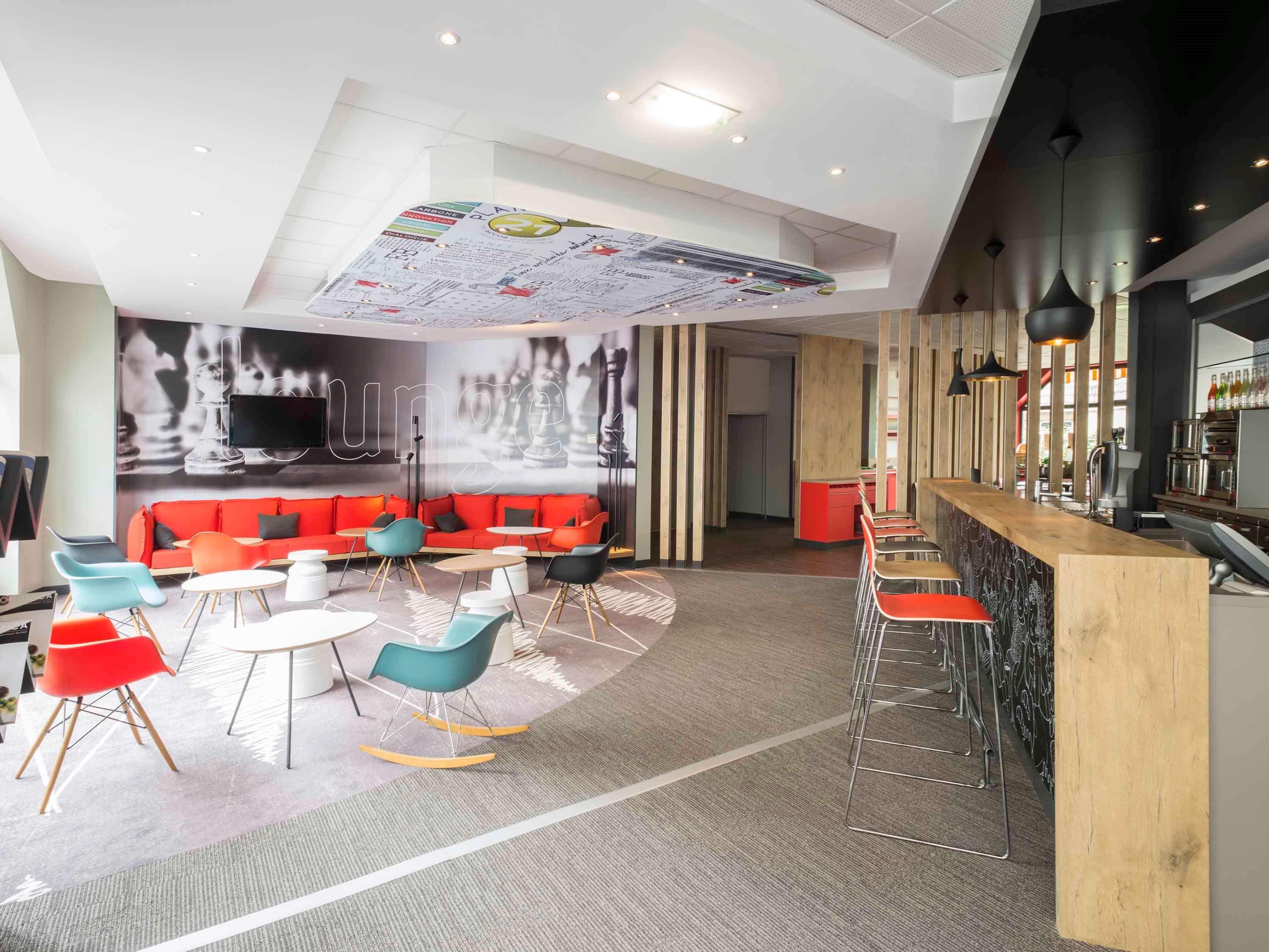 Ibis Nantes Centre Tour Bretagne Hotel Екстериор снимка