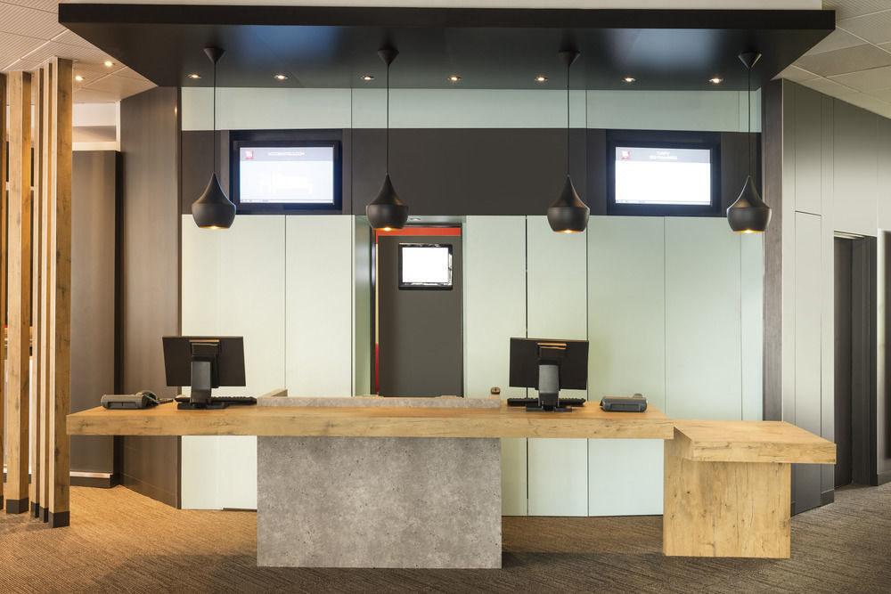 Ibis Nantes Centre Tour Bretagne Hotel Екстериор снимка