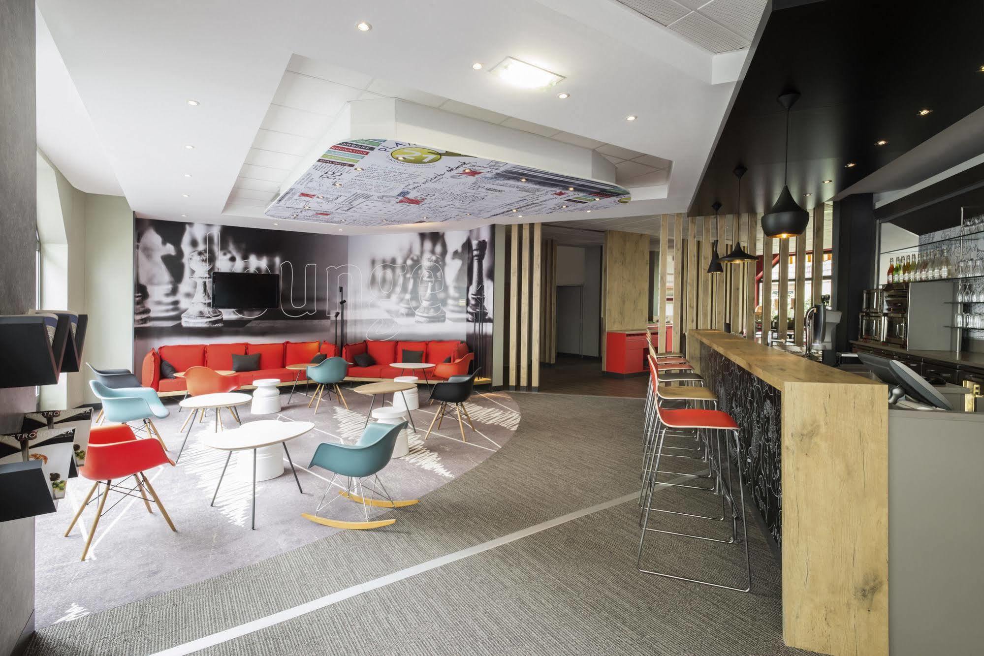 Ibis Nantes Centre Tour Bretagne Hotel Екстериор снимка
